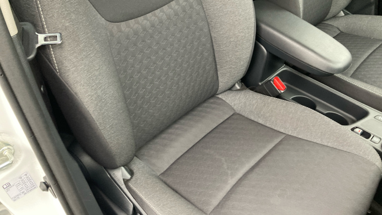 Toyota Yaris 1.5 Hybrid Design 5dr CVT Hybrid Hatchback